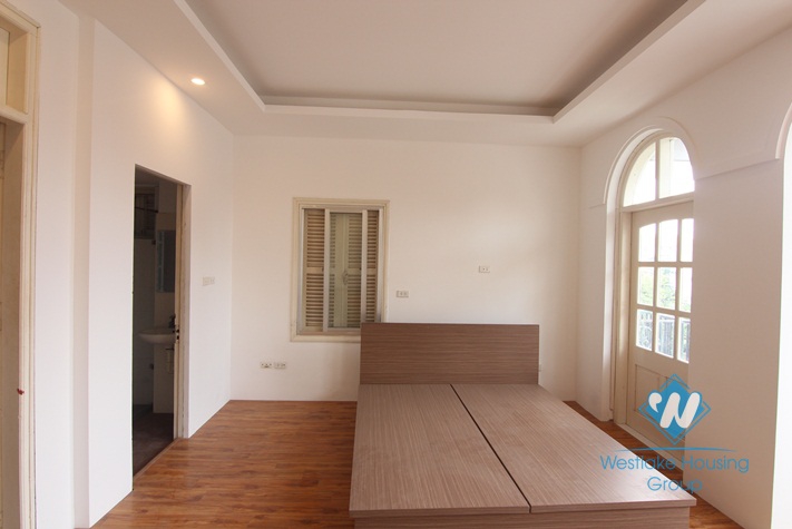 Newly renovated studio for rent in Tay Ho with lots of natural light